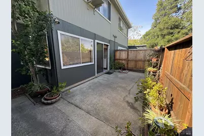 1080 Los Gamos Road #A, San Rafael, CA 94903 - Photo 16