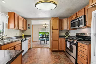 90 Hacienda Drive, Napa, CA 94558 - Photo 2