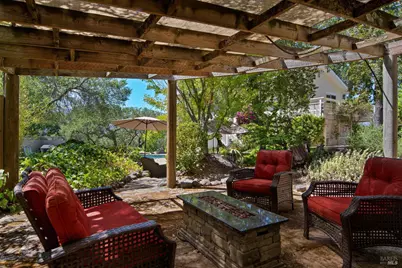 17217 Hillcrest Avenue, Sonoma, CA 95476 - Photo 32