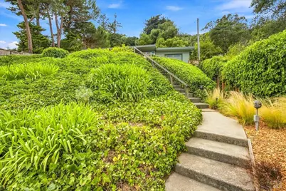 951 Meadowsweet Drive, Corte Madera, CA 94925 - Photo 32