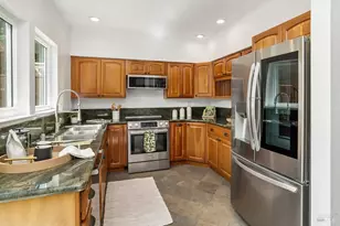 85 Parkview Cir, Corte Madera, CA 94925 - Photo 10