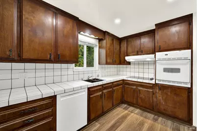 2081 Coronado Avenue, Napa, CA 94559 - Photo 12