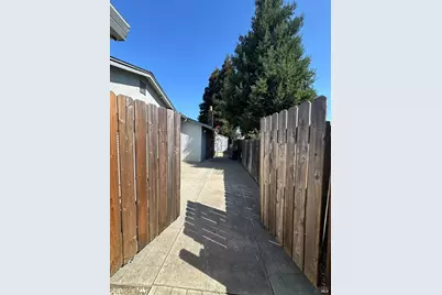 107 Greg Court, Vacaville, CA 95687 - Photo 34