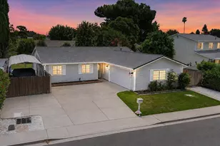 820 N Almond St, Dixon, CA 95620 - Photo 2