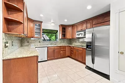 7 Rosemary Court, Novato, CA 94945 - Photo 8
