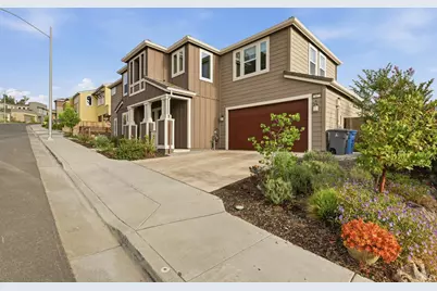 547 Sapphire Street, Petaluma, CA 94952 - Photo 80