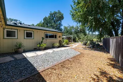 235 N Foothill Boulevard, Cloverdale, CA 95425 - Photo 28