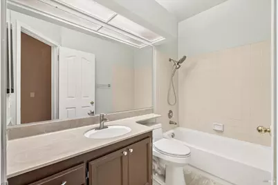 370 Engell Court, Suisun City, CA 94585 - Photo 26