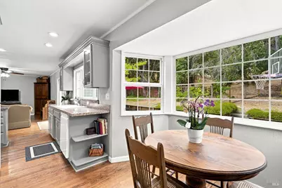 2604 Topaz Drive, Novato, CA 94945 - Photo 16
