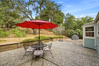 2604 Topaz Drive, Novato, CA 94945 - Photo 32