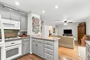 2604 Topaz Dr, Novato, CA 94945 - Photo 10