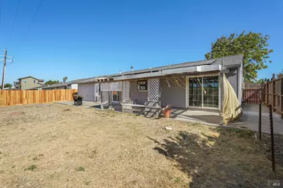 233 Maple Street, Suisun City, CA 94585 - Photo 30
