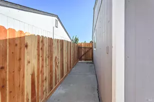 233 Maple St, Suisun City, CA 94585 - Photo 32