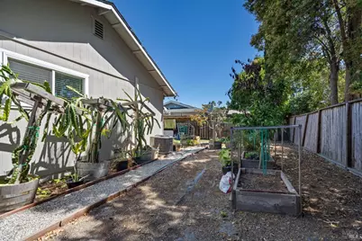 3724 Hoen Avenue, Santa Rosa, CA 95405 - Photo 22