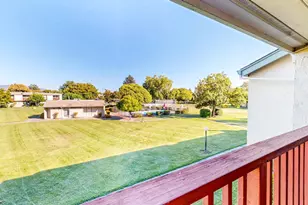 1041 Golf Course Dr, Rohnert Park, CA 94928 - Photo 30
