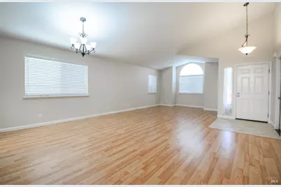 150 Bloom Drive, Dixon, CA 95620 - Photo 4