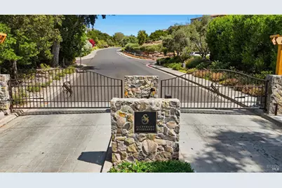 1167 Castle Oaks Drive, Napa, CA 94558 - Photo 2