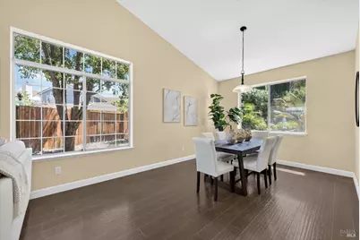 219 Berkshire Court, Vacaville, CA 95687 - Photo 14