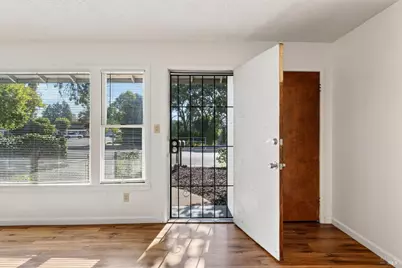 390 S Orchard Avenue, Ukiah, CA 95482 - Photo 4