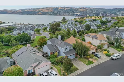 168 Breezewalk Drive, Vallejo, CA 94591 - Photo 6