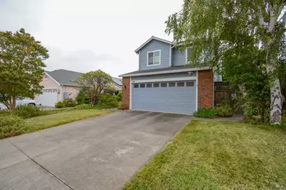 168 Breezewalk Drive, Vallejo, CA 94591 - Photo 4