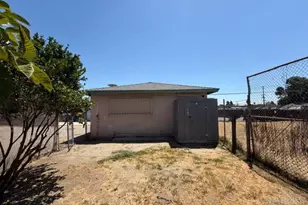 638 E Maitland St, Ontario, CA 91761 - Photo 10
