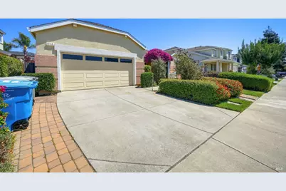 412 Marshcreek Drive, American Canyon, CA 94503 - Photo 2