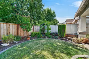 221 Red Mountain Dr, Cloverdale, CA 95425 - Photo 32