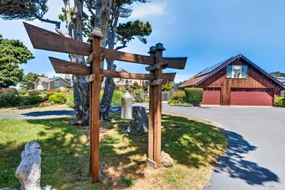 16861 Ocean Drive, Fort Bragg, CA 95437 - Photo 22