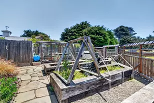 16861 Ocean Dr, Fort Bragg, CA 95437 - Photo 26
