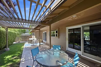 2 Oakhurst Place, Santa Rosa, CA 95409 - Photo 30
