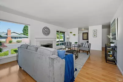 2 Oakhurst Place, Santa Rosa, CA 95409 - Photo 6