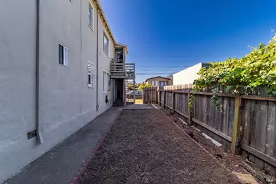 5801 Madison Ave Avenue, Richmond, CA 94112 - Photo 26