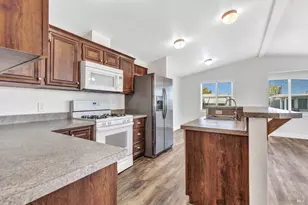 37 Catalpa Dr, Vallejo, CA 94589 - Photo 12