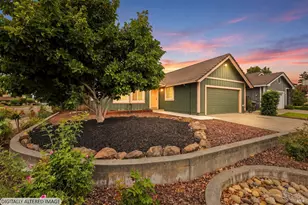 1101 Daniel Dr, Petaluma, CA 94954 - Photo 2