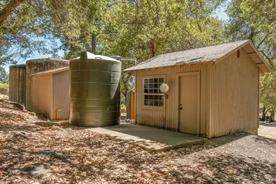 1075 Greenfield Road, Saint Helena, CA 94574 - Photo 10