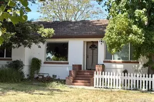 20 Eucalyptus Ave, Petaluma, CA 94952 - Photo 2