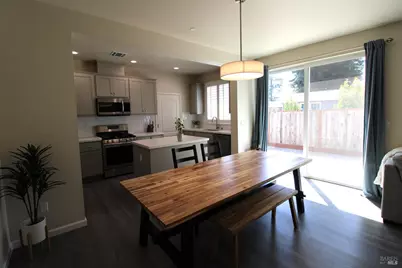 1498 Cavendish Avenue, Santa Rosa, CA 95401 - Photo 10