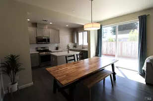 1498 Cavendish Ave, Santa Rosa, CA 95401 - Photo 10