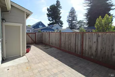 1498 Cavendish Avenue, Santa Rosa, CA 95401 - Photo 30