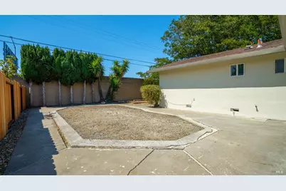 1904 New Jersey Street, Fairfield, CA 94533 - Photo 18