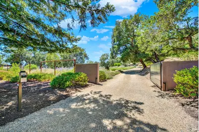 860 Meadowood Lane, Saint Helena, CA 94574 - Photo 12