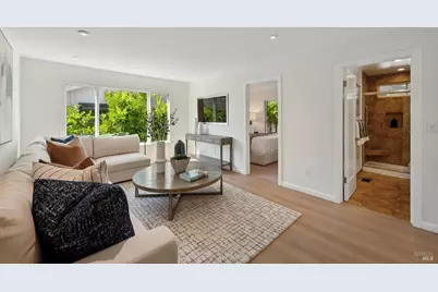 8 Del Oro Lagoon, Novato, CA 94949 - Photo 14
