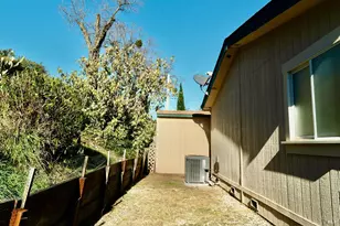 5830 Robin Hill Dr, Lakeport, CA 95453 - Photo 10