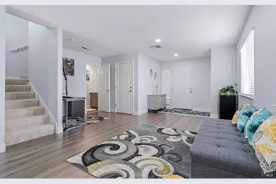 408 Flower Avenue, Santa Rosa, CA 95404 - Photo 4