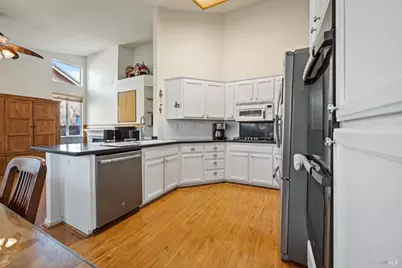 1360 Lawler Ranch Parkway, Suisun City, CA 94585 - Photo 12