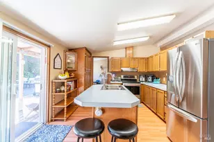 31290 Thomas Ln, Fort Bragg, CA 95437 - Photo 10