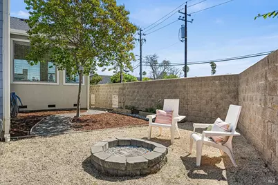 401 Lindberg Circle, Petaluma, CA 94952 - Photo 12
