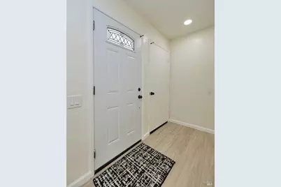 197 Rainier Circle, Vacaville, CA 95687 - Photo 4