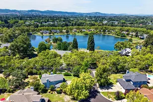 306 Whitethorn Ct, Windsor, CA 95492 - Photo 48